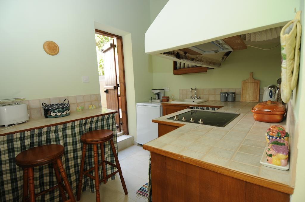 Vasilion Agrotourism Villa Polis Bilik gambar
